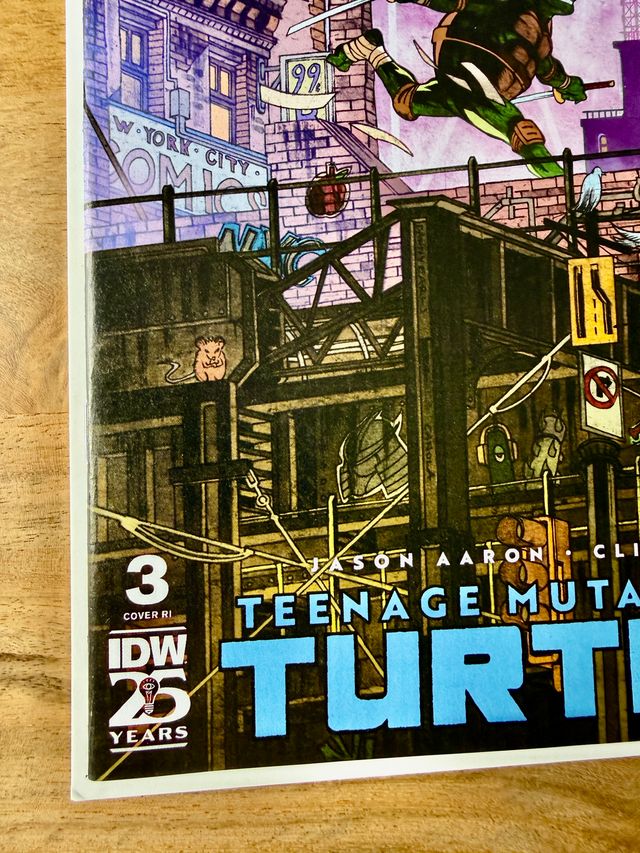 Comics USA TMTN portada de Danny Earls ratio 1:25