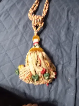 Abrazadera de cortina multicolor