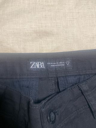 Pantalón chino Zara negro