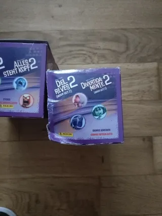 Del Revés 2 Disney Panini 2 cajas con 50 sobres