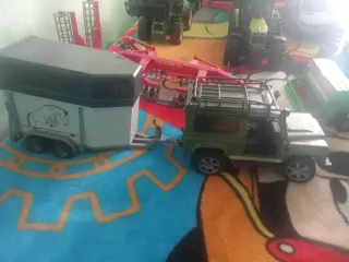 Juguetes Bruder: Tractores y remolques