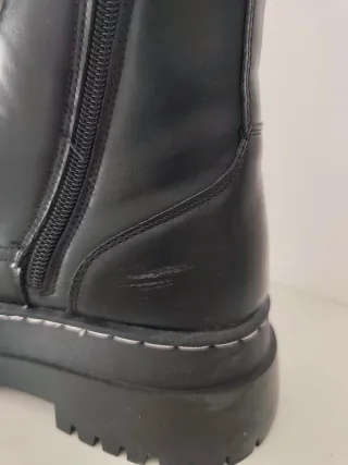 Botas militares negras con plataforma talla 39