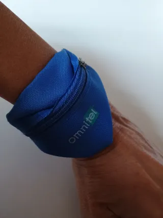 Marsupio polso Omnitel vintage blu