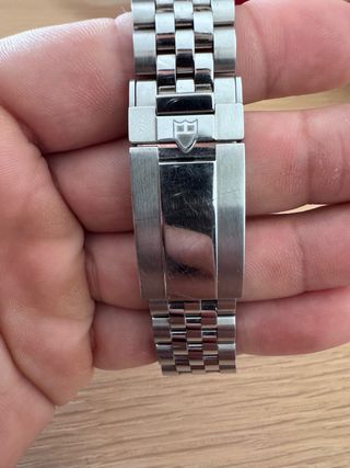 Tudor Black Bay Burgundy 41mm