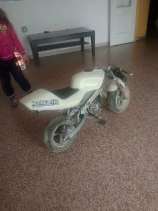 Minimoto blanca