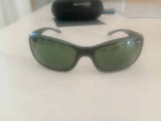 Gafas de sol Arnette negras