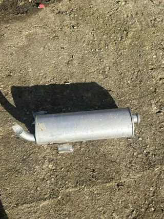 Tubo de escape Peugeot 306 sin usar