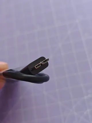 Cable USB para discos externos