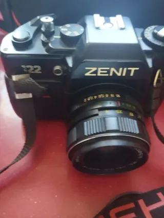 Cámara Zenit con bolsa