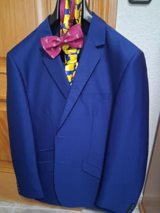 Traje azul Talla M