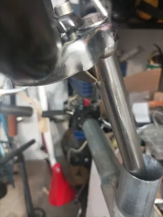 Manillar BMX/MTB Negro con Puños Rojos