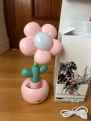 Lámpara de mesa flor rosa y verde