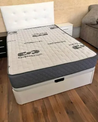 Canapé abatible con colchónes viscoelástica