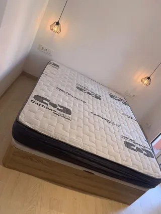 Canapé abatible con colchónes viscoelástica