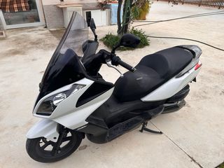 Kymco Superdink 300i acepto cambios moto enduro