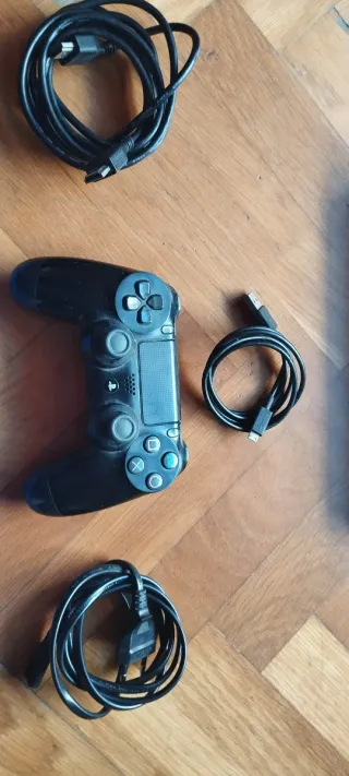 Ps4 Slim 500gb Negra + Mando + 3 Juegos