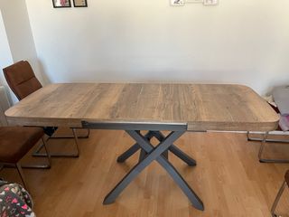 Mesa de comedor automática extensible