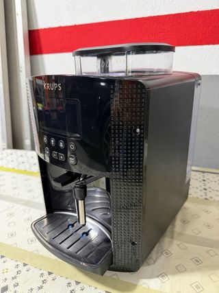 Cafetera KRUPS Superautomática Negra
