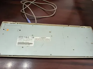 Tastiera PC vintage beige