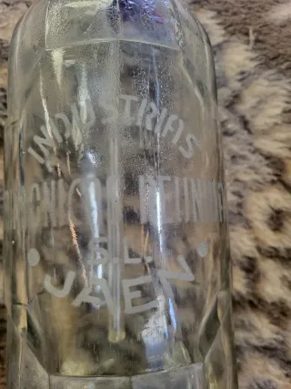 Sifón antiguo de cristal de Jaén.