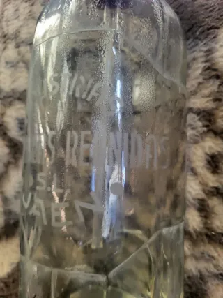 Sifón antiguo de cristal de Jaén.