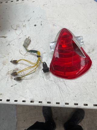 Piloto trasero Aprilia RS50