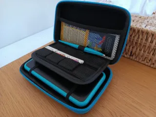 Nintendo 3DS Negra + 3 Juegos + Funda con lápiz