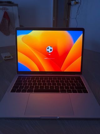 MacBook Pro 13” 2017 Touch Bar TouchID 256GB