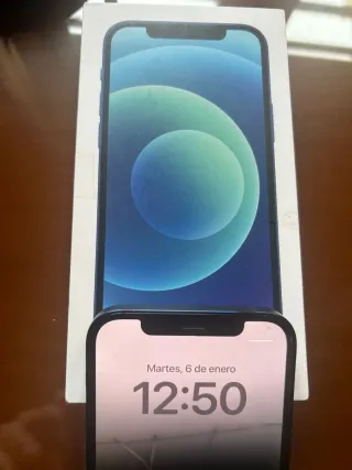 iPhone 12 128GB Azul marino.
