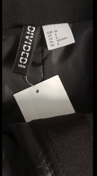 Falda negra con cremalleras nueva con etiqueta