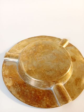 Cenicero de latón Pirelli