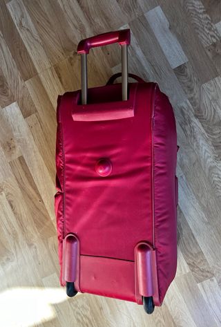 Bolsa de viaje Delsey roja 30x28x60