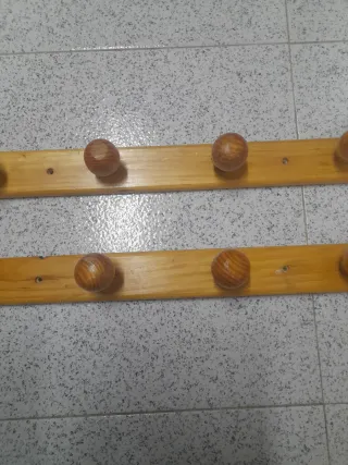 2 Perchas Madera Pared de 4 soportes.