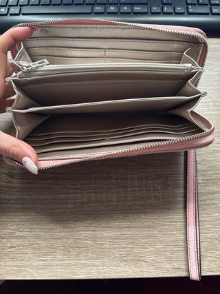 Cartera Guess Rosa con Adornos