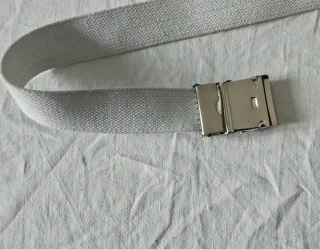 Cintura bianca con strass