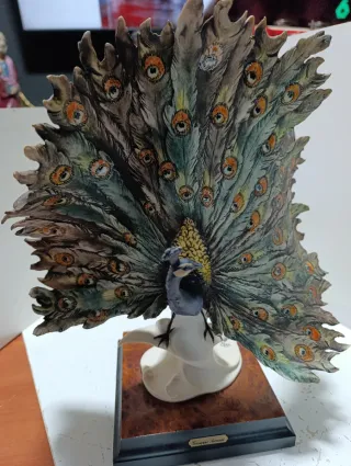 Escultura Pavo Real Giuseppe Armani