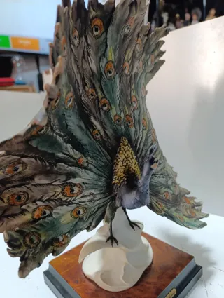 Escultura Pavo Real Giuseppe Armani