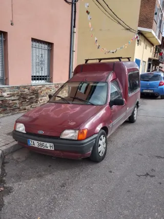 Ford Tourneo Courier 1996