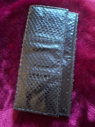 Cartera Piel Serpiente Negra y Plateada