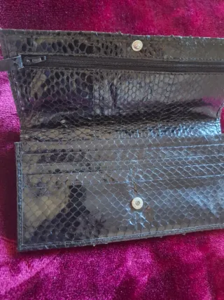 Cartera Piel Serpiente Negra y Plateada