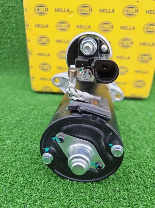 Motor de Arranque HELLA 8EA 012 528-581