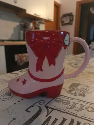 Tazza stivale rosa e rossa