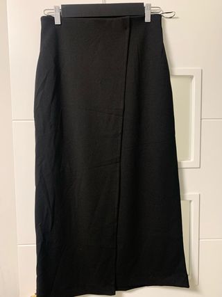 Falda larga negra