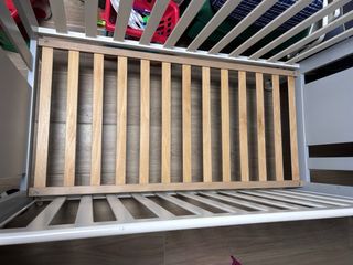 Cuna Petit Car y balancín eléctrico