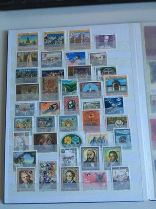 Clasificador con sellos nuevos de Austria.