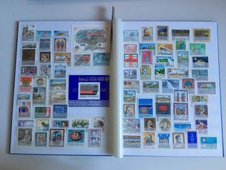 Clasificador con sellos nuevos de Austria.