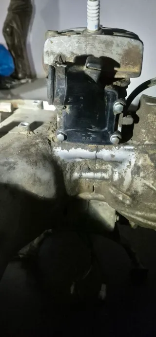 Tubera Carburador y Caja de Láminas