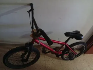 Bicicleta BMX Roja
