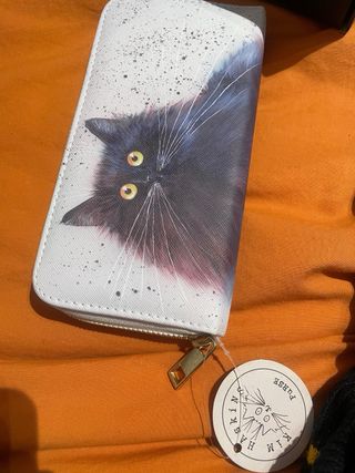 Cartera con estampado de gato