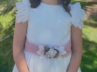 Vestido comunión con cinta rosa